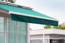 How to Find the Correct Awning Size For Your Home | Rollac